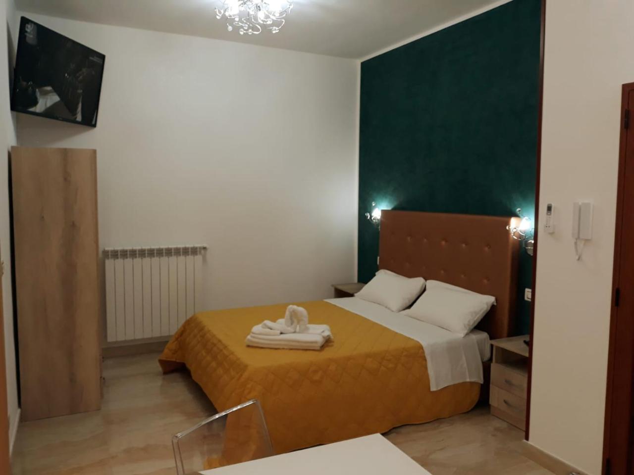 Il Vittoriano Aparthotel Порто Чезарео Екстериор снимка