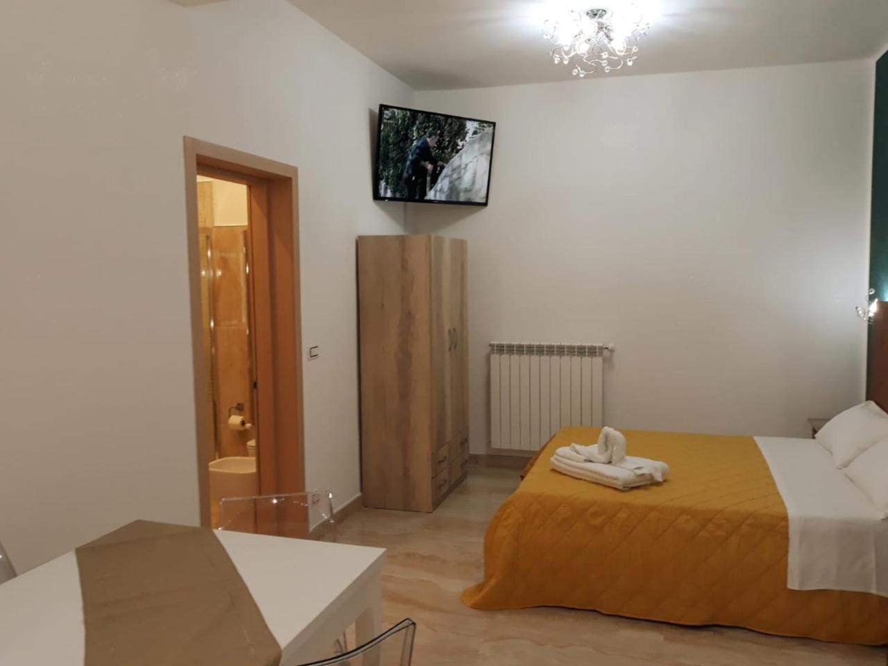 Il Vittoriano Aparthotel Порто Чезарео Екстериор снимка