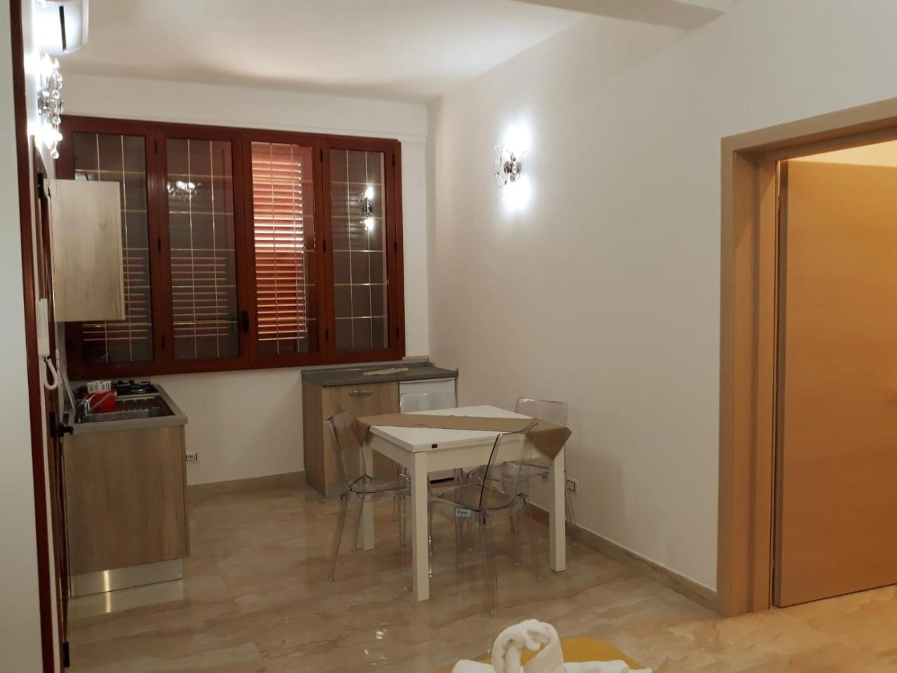 Il Vittoriano Aparthotel Порто Чезарео Екстериор снимка